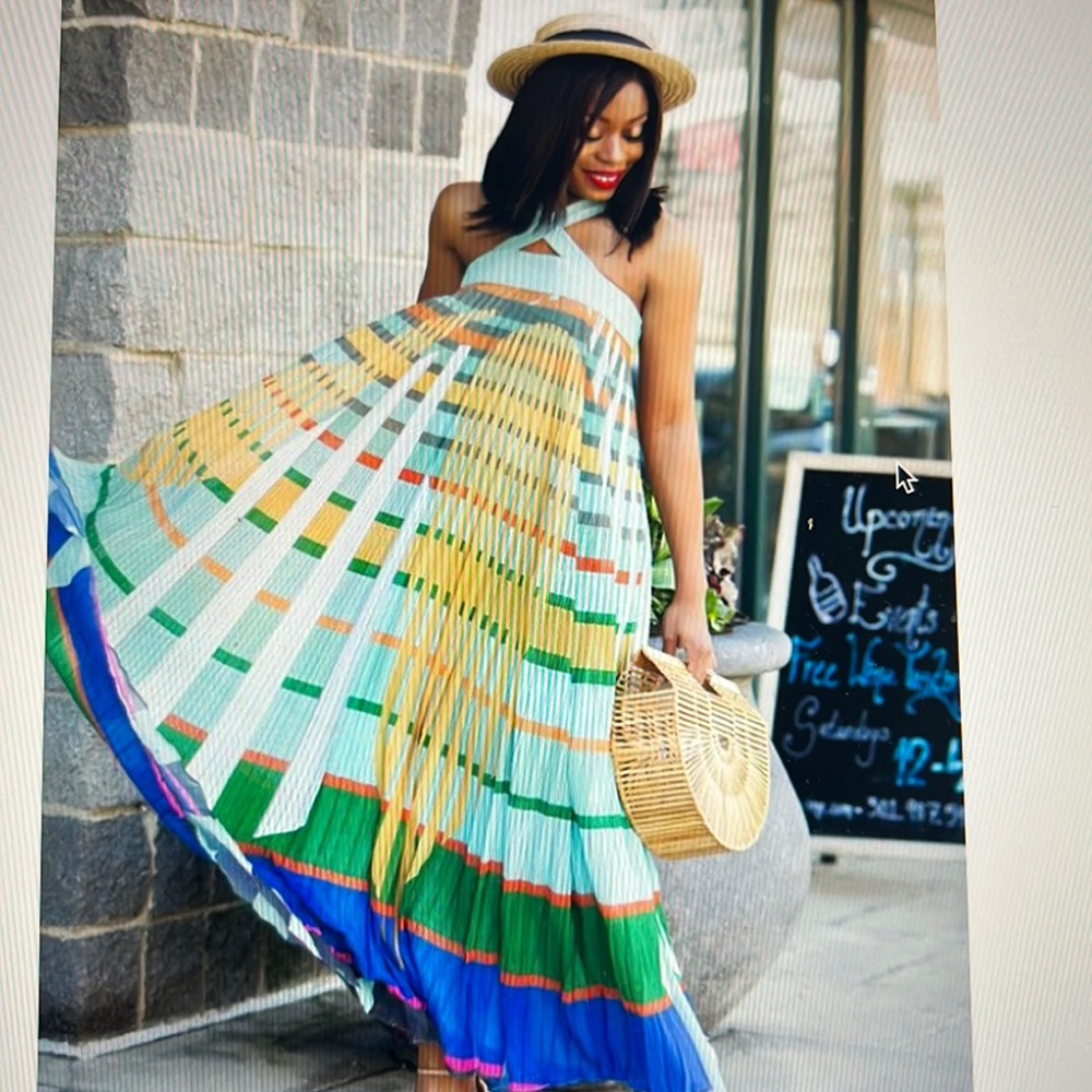 NWT Geisha Designs Size M Pleated Halter Maxi Dress Anthropologie Abstract Print